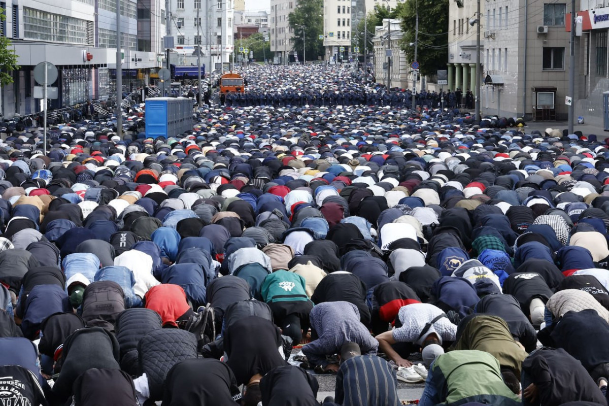 Мусульмане Москвы отмечают Гурбан байрамы-ФОТО 