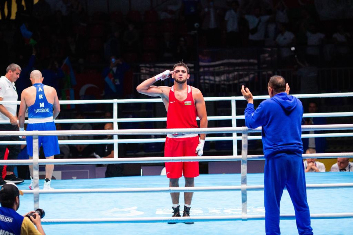 Азербайджанский боксер победил армянского соперника и завоевал лицензию на Париж-2024 -ФОТО 