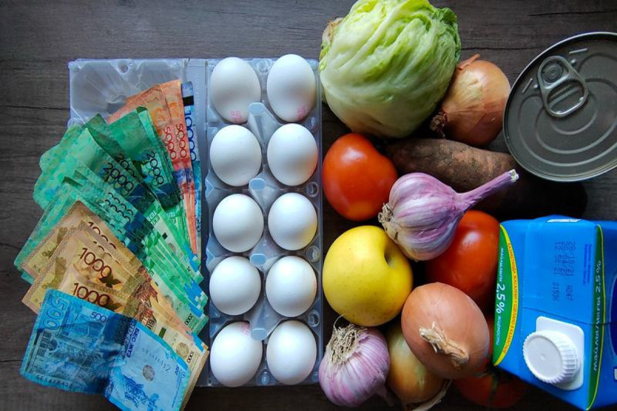 Цены на социально значимые продукты в Казахстане снизились впервые за полтора года