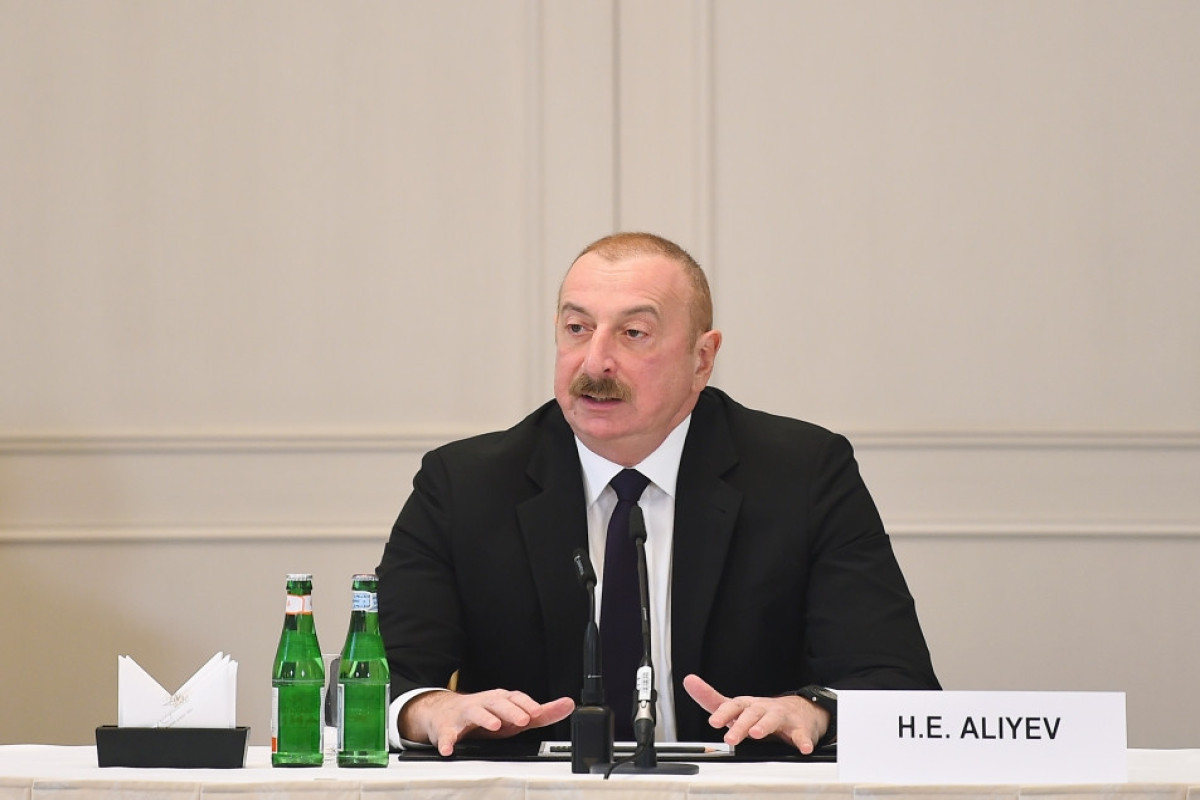 Президент Азербайджана: Сейчас стоит задача больше работать над диверсификацией нашей экономики