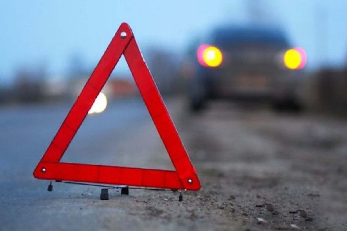 В Шамкире в ДТП пострадала женщина с детьми