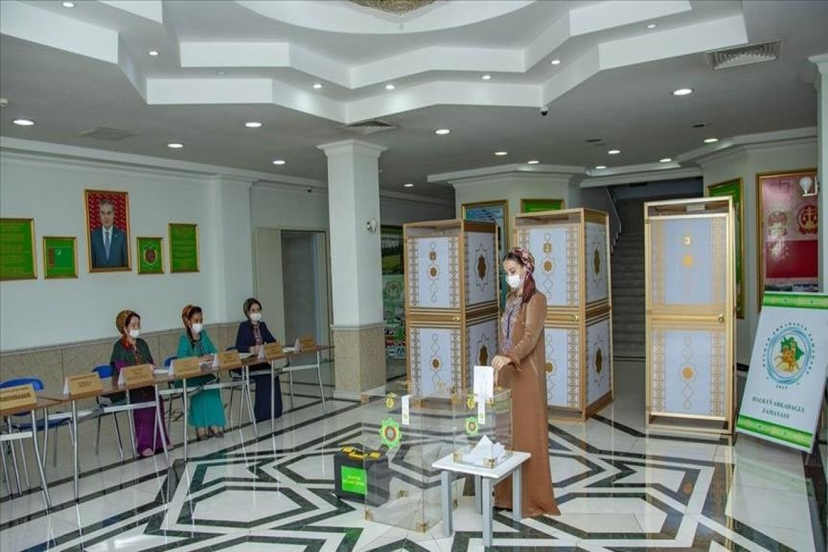 В Туркменистане началось голосование на парламентских выборах