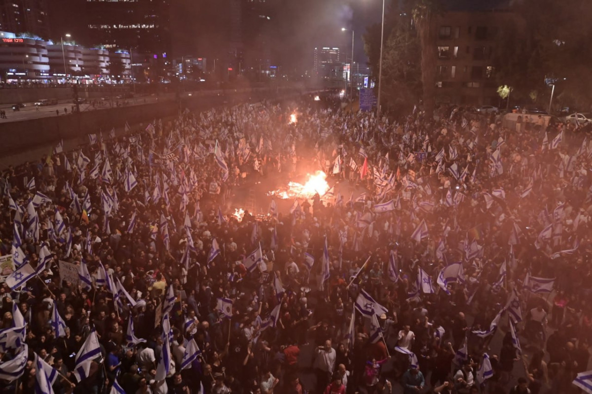 В Тель-Авиве полиция разогнала антиправительственный митинг-ОБНОВЛЕНО 
