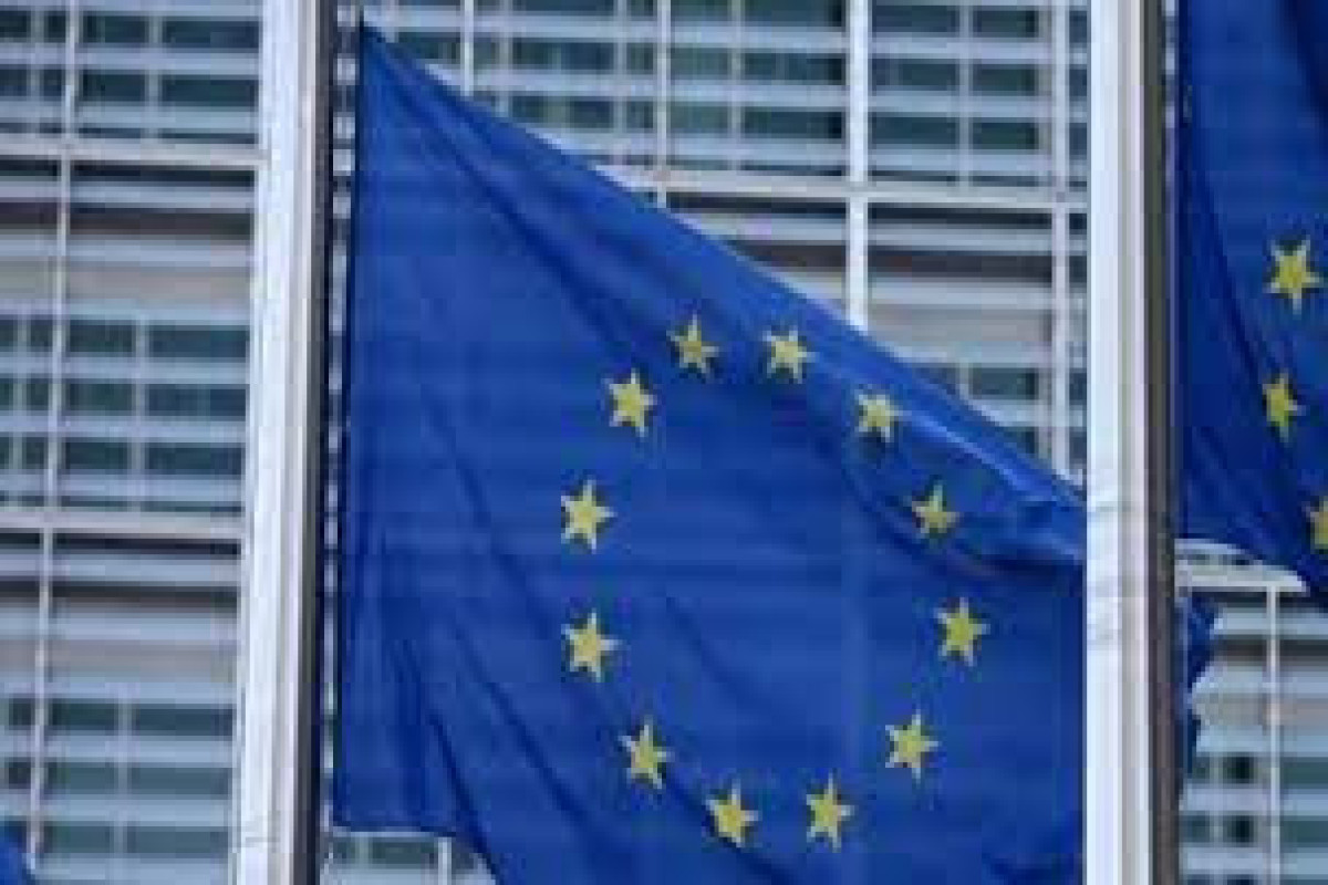 СМИ: ЕС хочет ввести санкции против России за разрушение памятников на Украине