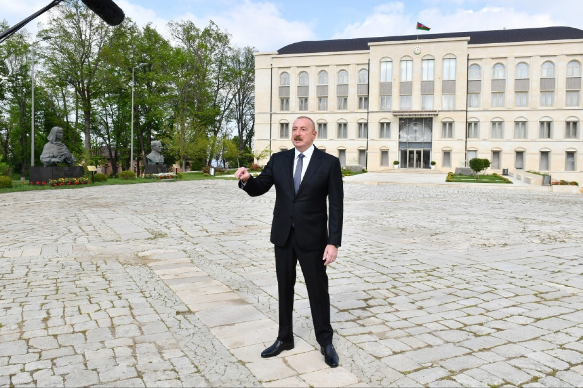 Президент Ильхам Алиев
