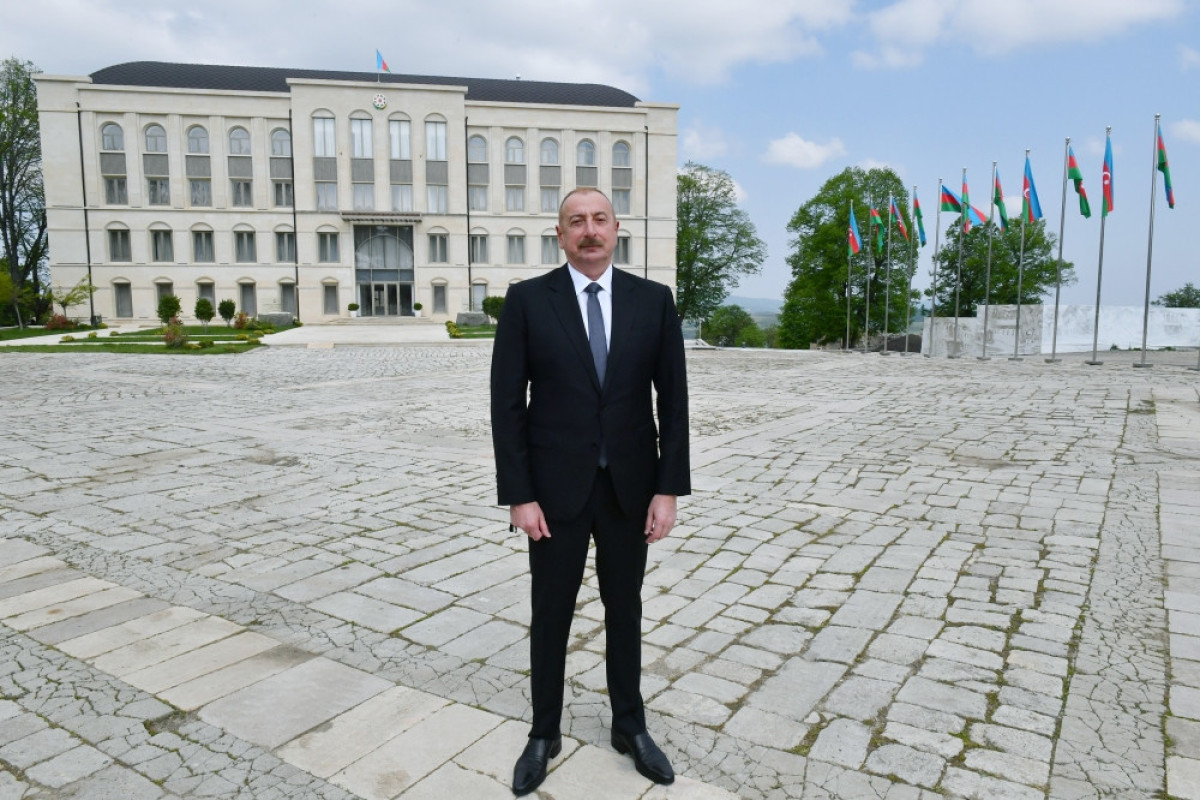 Президент Ильхам Алиев