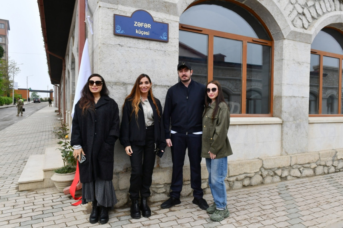 Состоялось открытие вывесок на пересечении улиц Хуршидбану Натаван, Зафар, Карабах и Хана Шушинского в Шуше -ОБНОВЛЕНО 