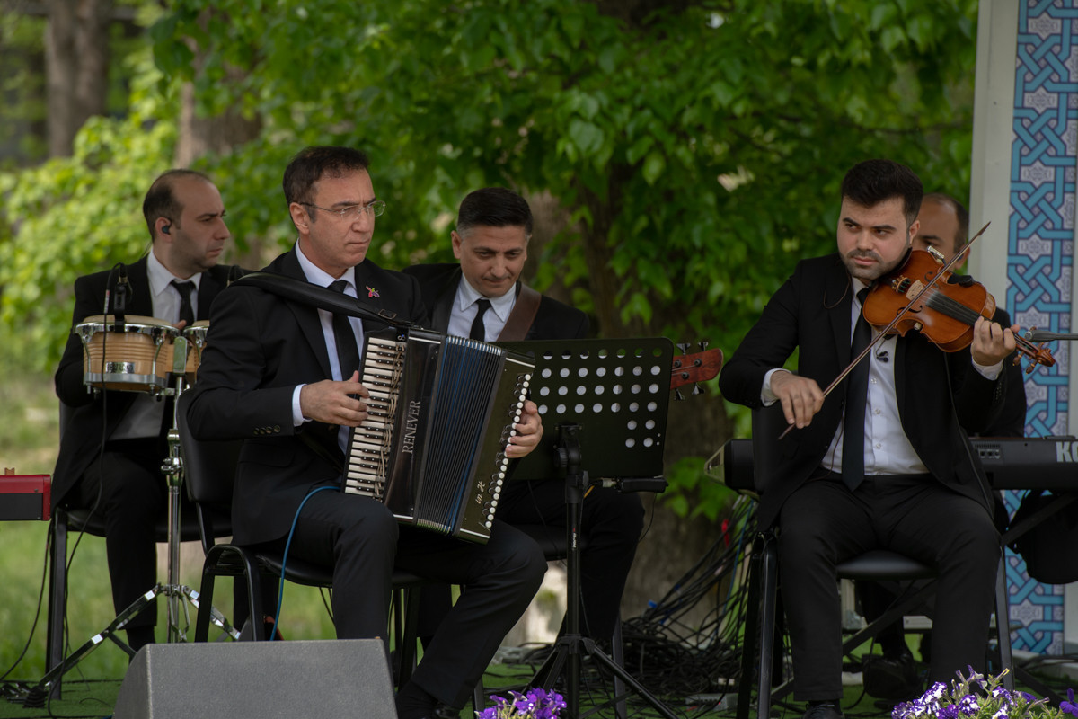 Последний день международного музыкального фестиваля «Харыбюльбюль» запомнился интересными выступлениями