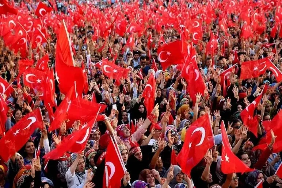 В Стамбуле завершилась крупная акция в поддержку Эрдогана