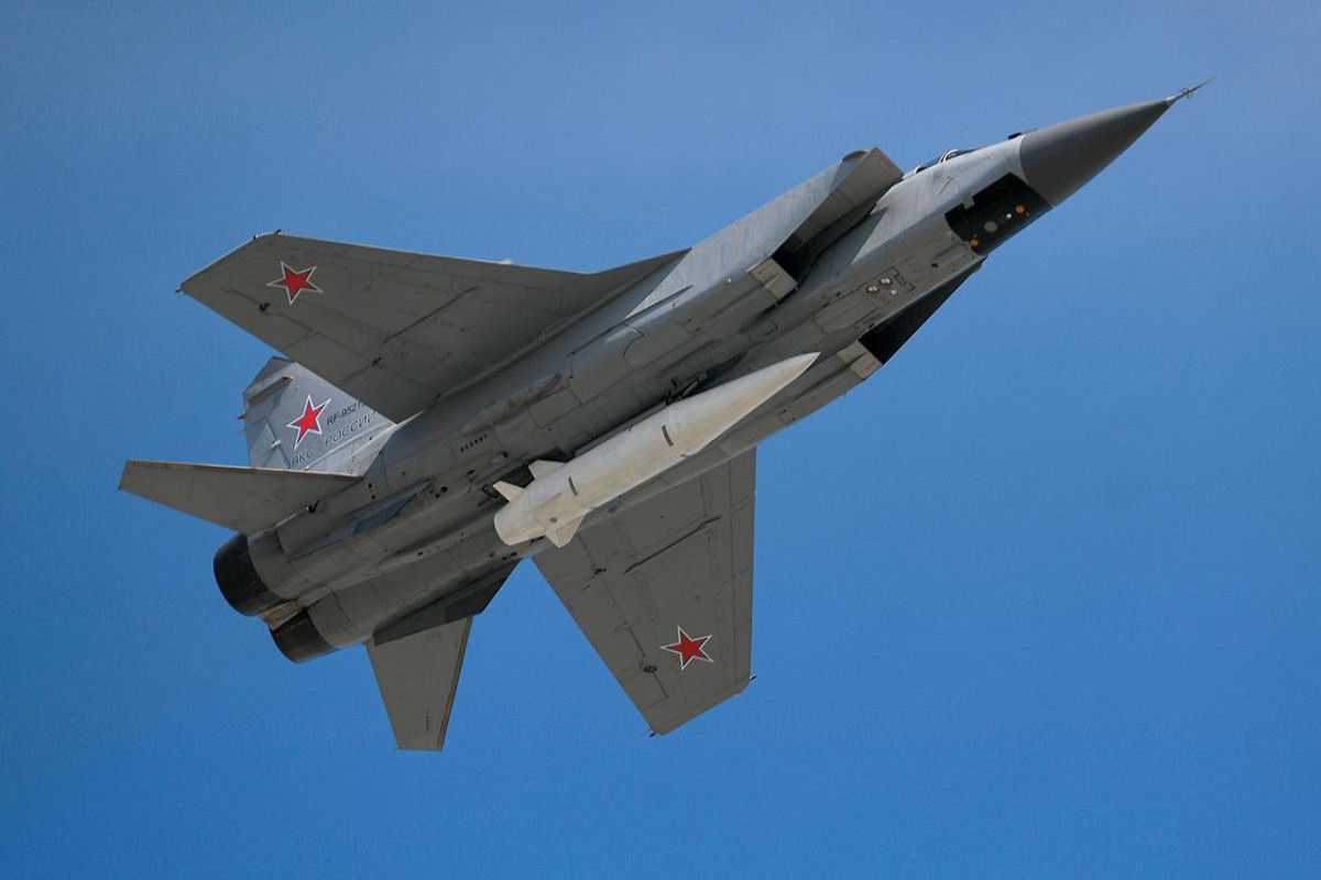Минобороны России: По Киеву нанесен удар ракетами «Кинжал»