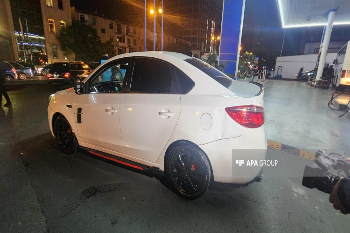 В Баку столкнулись 4 автомобиля, есть пострадавший-ФОТО 