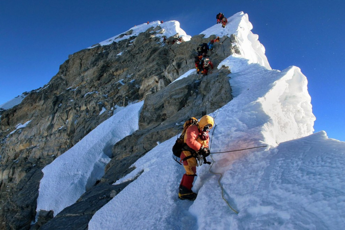 Альпинист из Австралии погиб при спуске с Эвереста