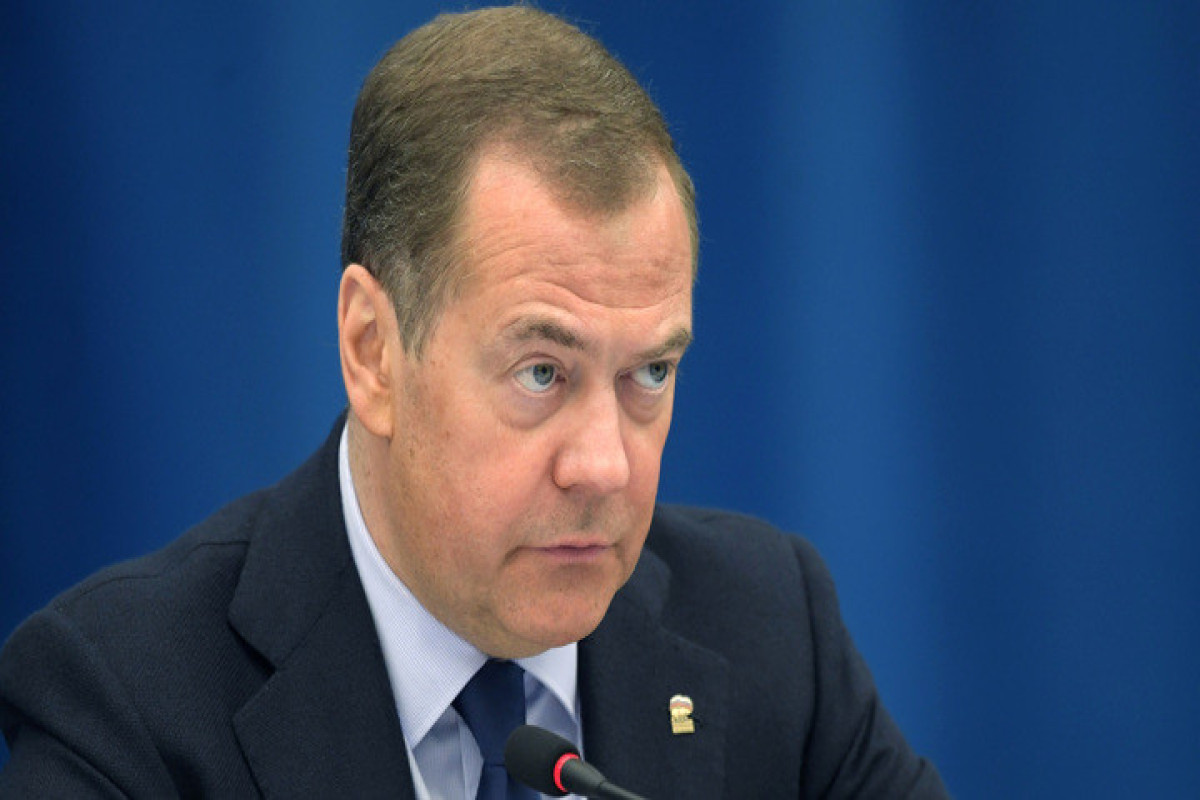 Дмитрий Медведев