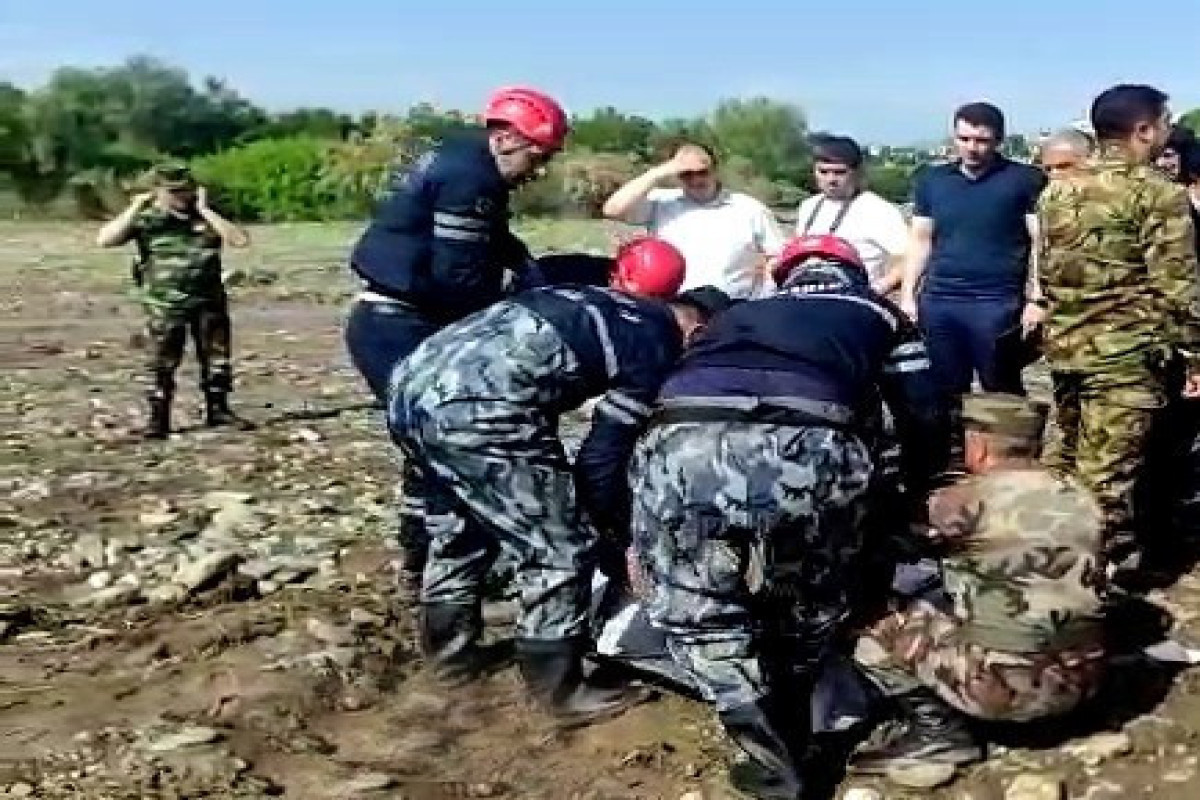 МЧС распространило информацию о последствиях ливней в Гёйгёле и Гяндже-ФОТО 