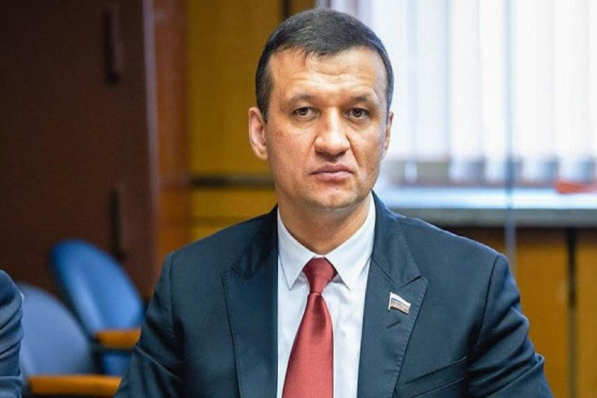 Дмитрий Савельев