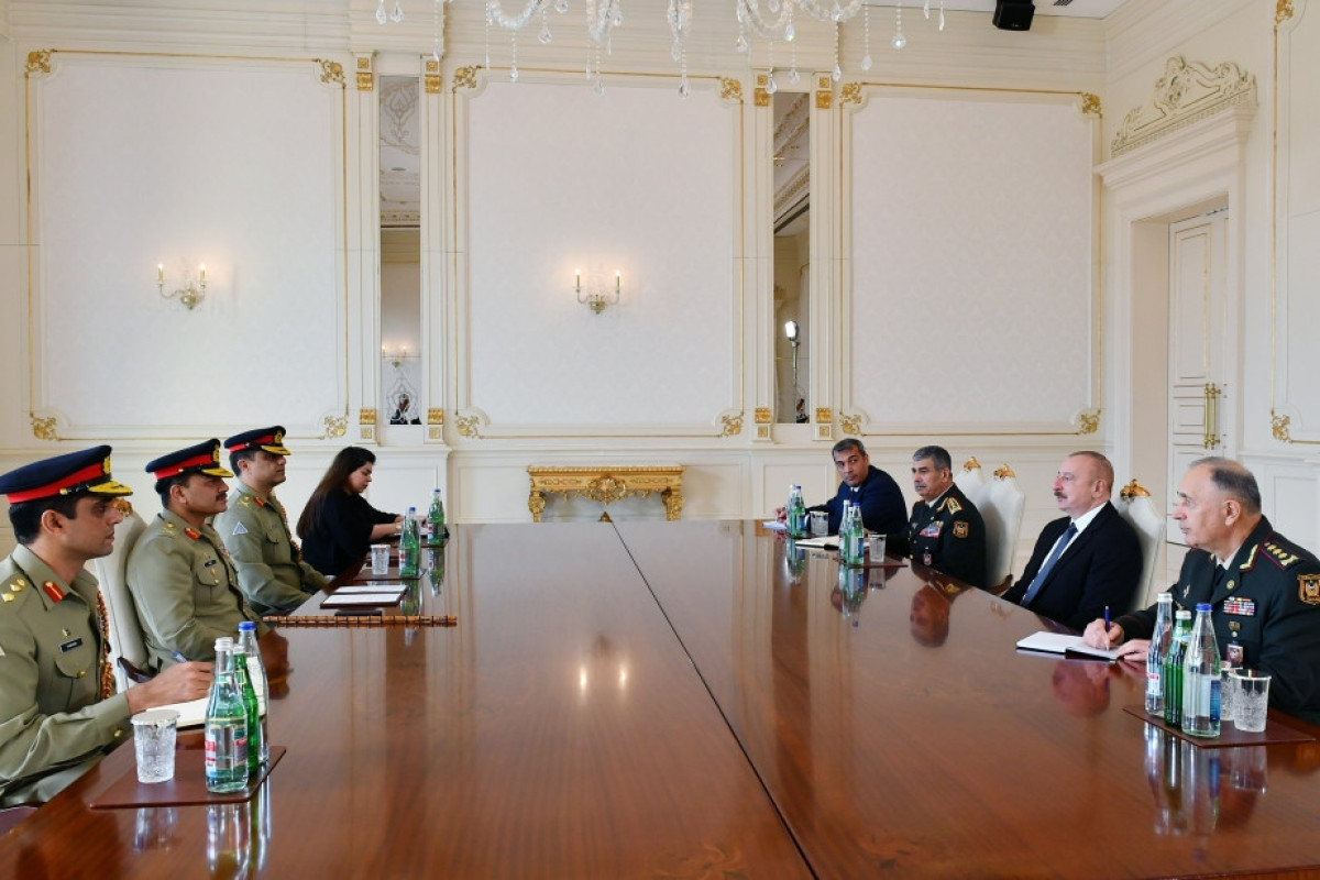Президент Азербайджана коснулся важности проведения совместных военных учений с Пакистаном