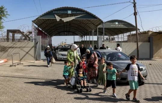 СМИ: Более 400 человек перешли границу из сектора Газа в Египет