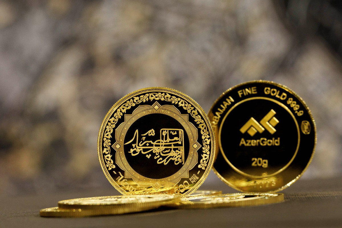 ЗАО «AzerGold» выпустило золотую монету, посвященную 600-летию Узун Гасана