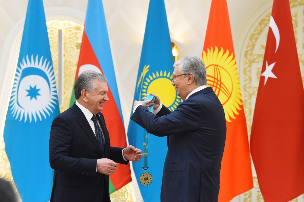 Шавкат Мирзиёев награжден Высшим орденом тюркского мира