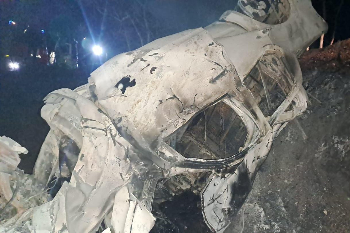 В Шуше сгорел автомобиль, 5 человек погибли-ФОТО -ОБНОВЛЕНО 