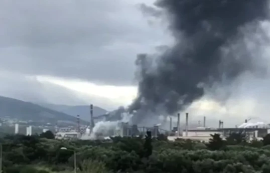В Турции на комбинате произошел взрыв, есть раненые - ВИДЕО 