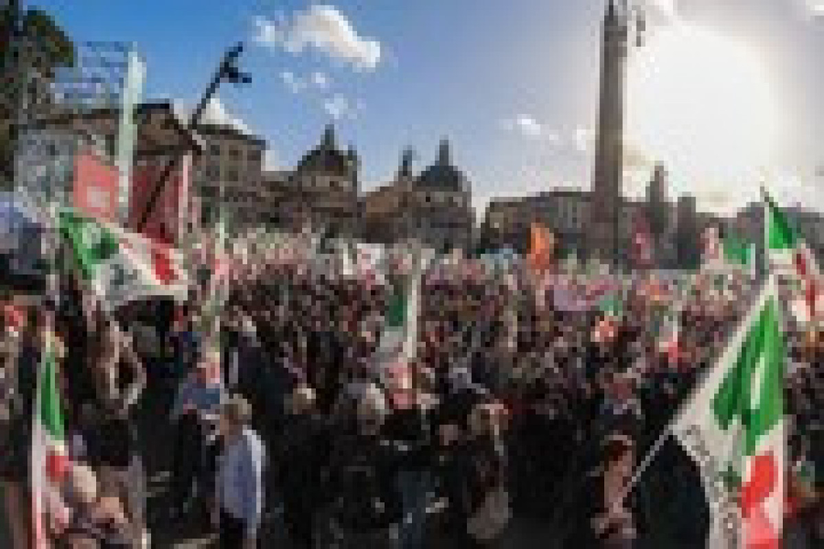 В Риме проходит крупная антиправительственная манифестация