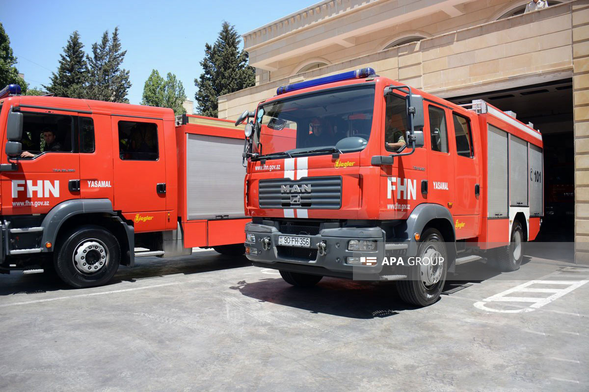 МЧС Азербайджана: За минувшие сутки осуществлено 35 выездов на тушение пожара, спасены 7 человек