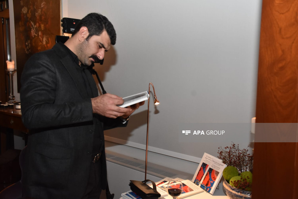 Состоялась презентация сборника современных азербайджанских и итальянских стихов-ФОТО 