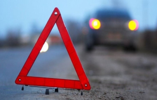 В Баку автомобиль насмерть сбил женщину
