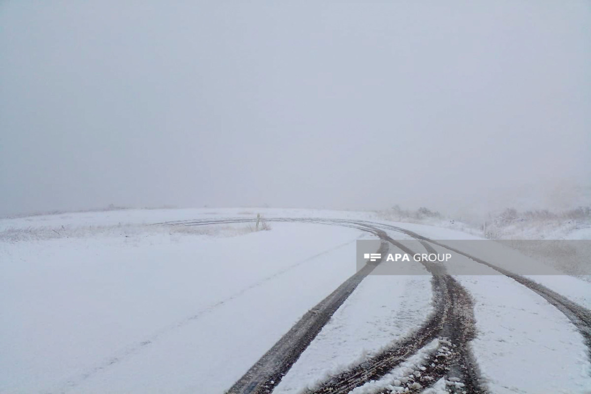 В Азербайджане наблюдалась неустойчивая погода, в высокогорье выпал снег-ФАКТИЧЕСКАЯ ПОГОДА 