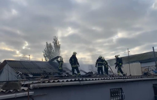 В Баку произошел пожар в частном доме, пострадал один человек - ФОТО - ВИДЕО 