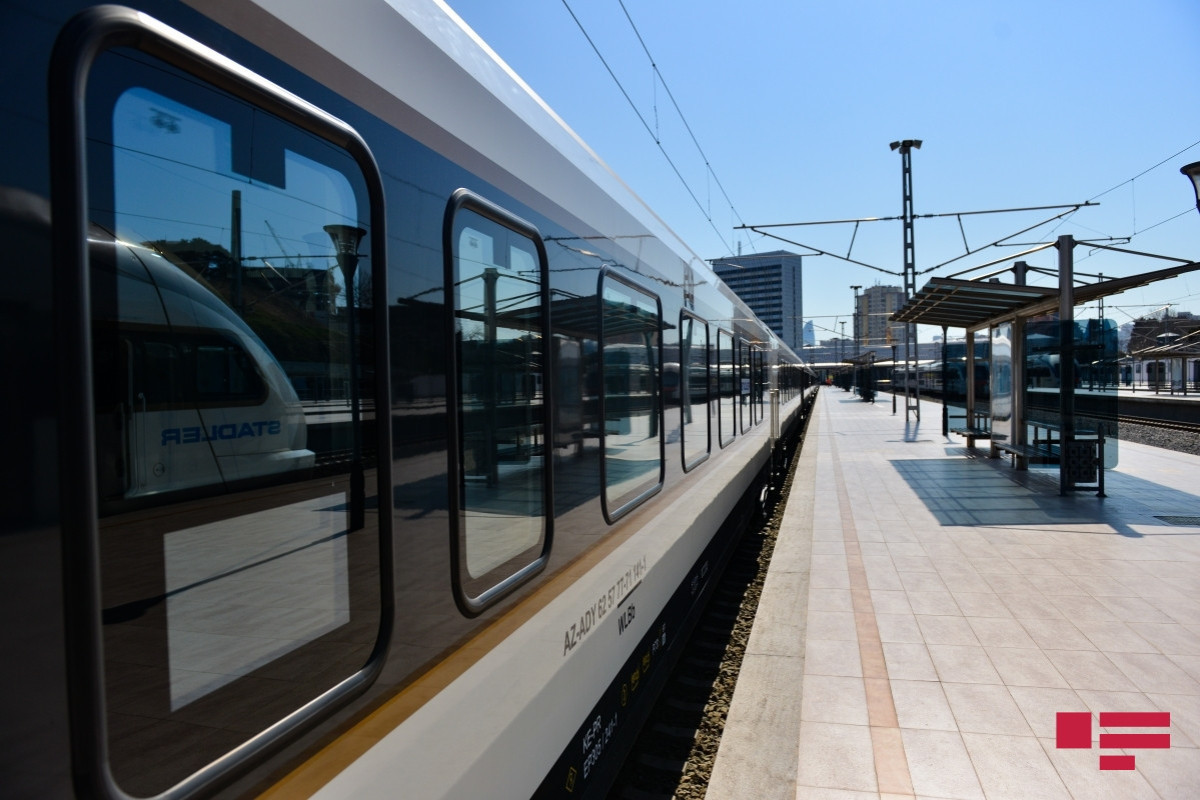 Азербайджан сокращает время досмотра поездов