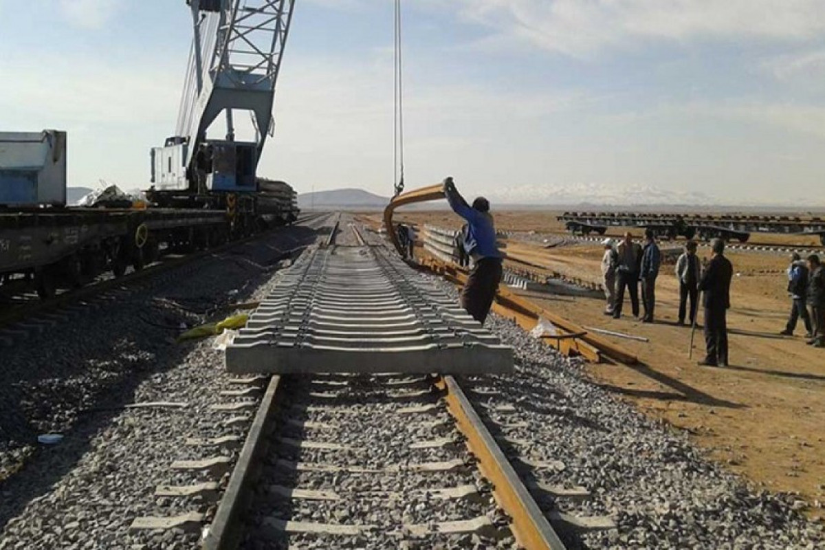 Железнодорожная линия из Азербайджана в Иран будет реконструирована
