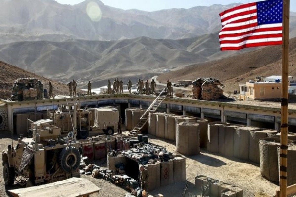 База США на востоке Сирии подверглась атаке