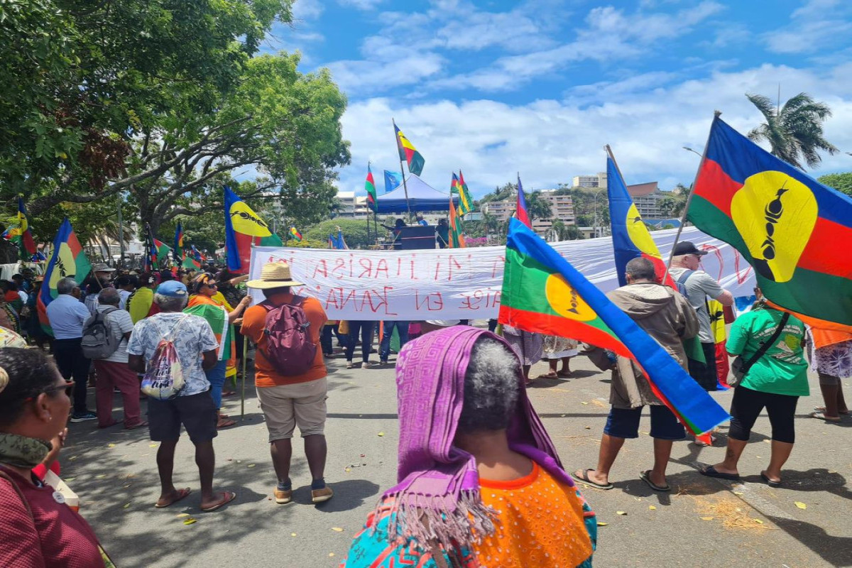В ходе антифранцузской акции в столице Новой Каледонии впервые  поднят флаг Азербайджана - ФОТО -ВИДЕО 