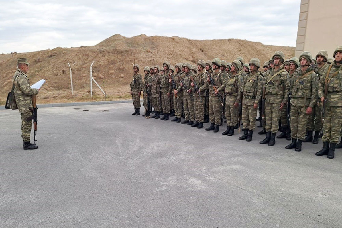 В азербайджанской армии проходят занятия по общественно-политической подготовке-ФОТО 