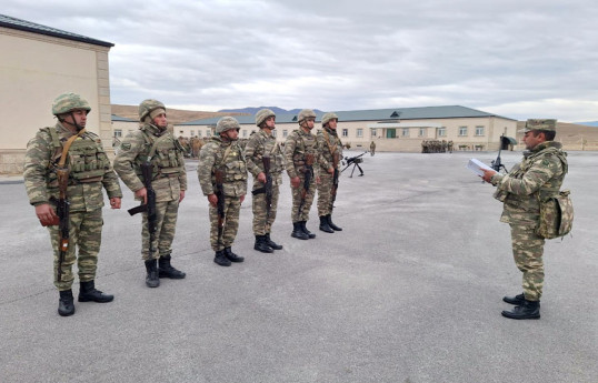 В азербайджанской армии проходят занятия по общественно-политической подготовке-ФОТО 