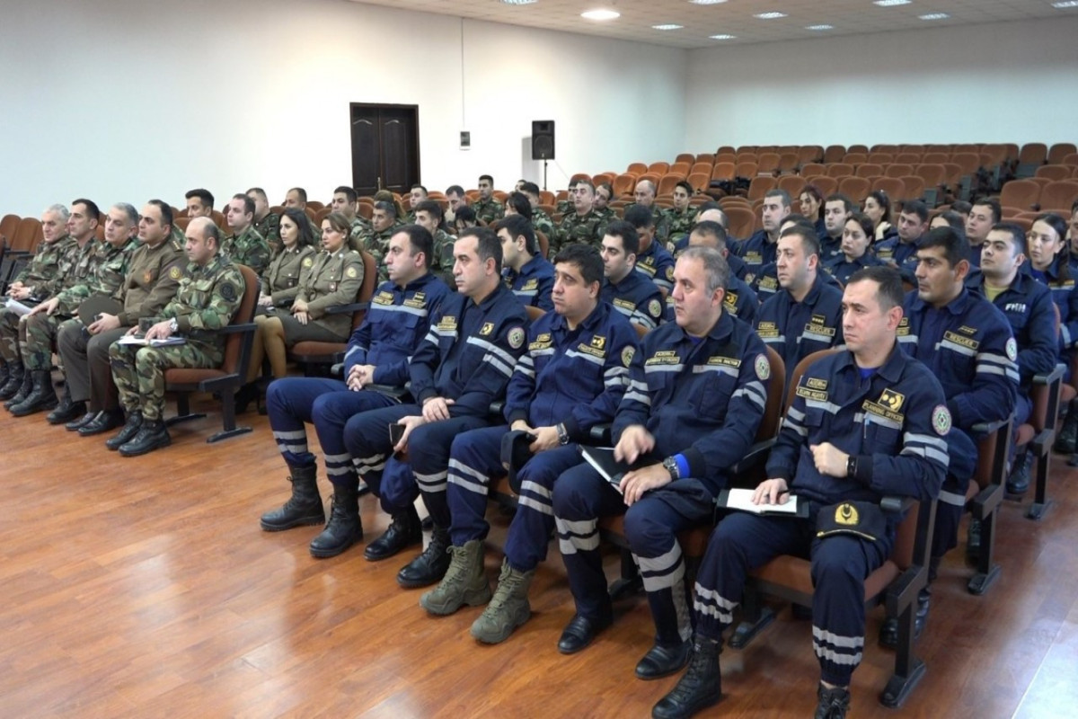 Проведены тактико-специальные учения международного поисково-спасательного отряда МЧС