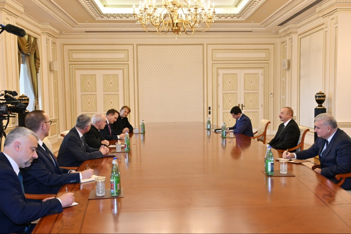 Президент Азербайджана: Центральная власть оказала широкомасштабную гуманитарную помощь проживающему в Карабахе армянскому населению