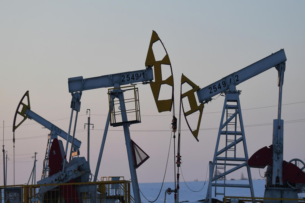 Китай сэкономил $10 млрд за счет закупок санкционной нефти