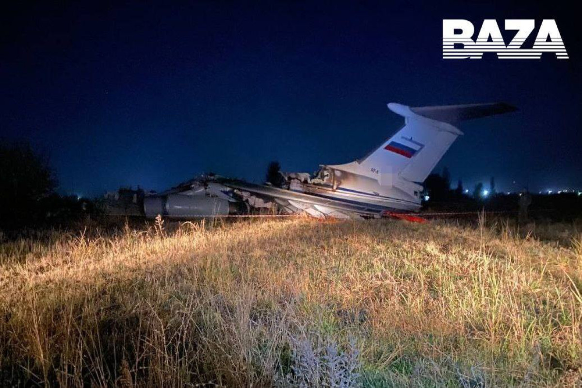 В Таджикистане при взлете загорелся российский самолет