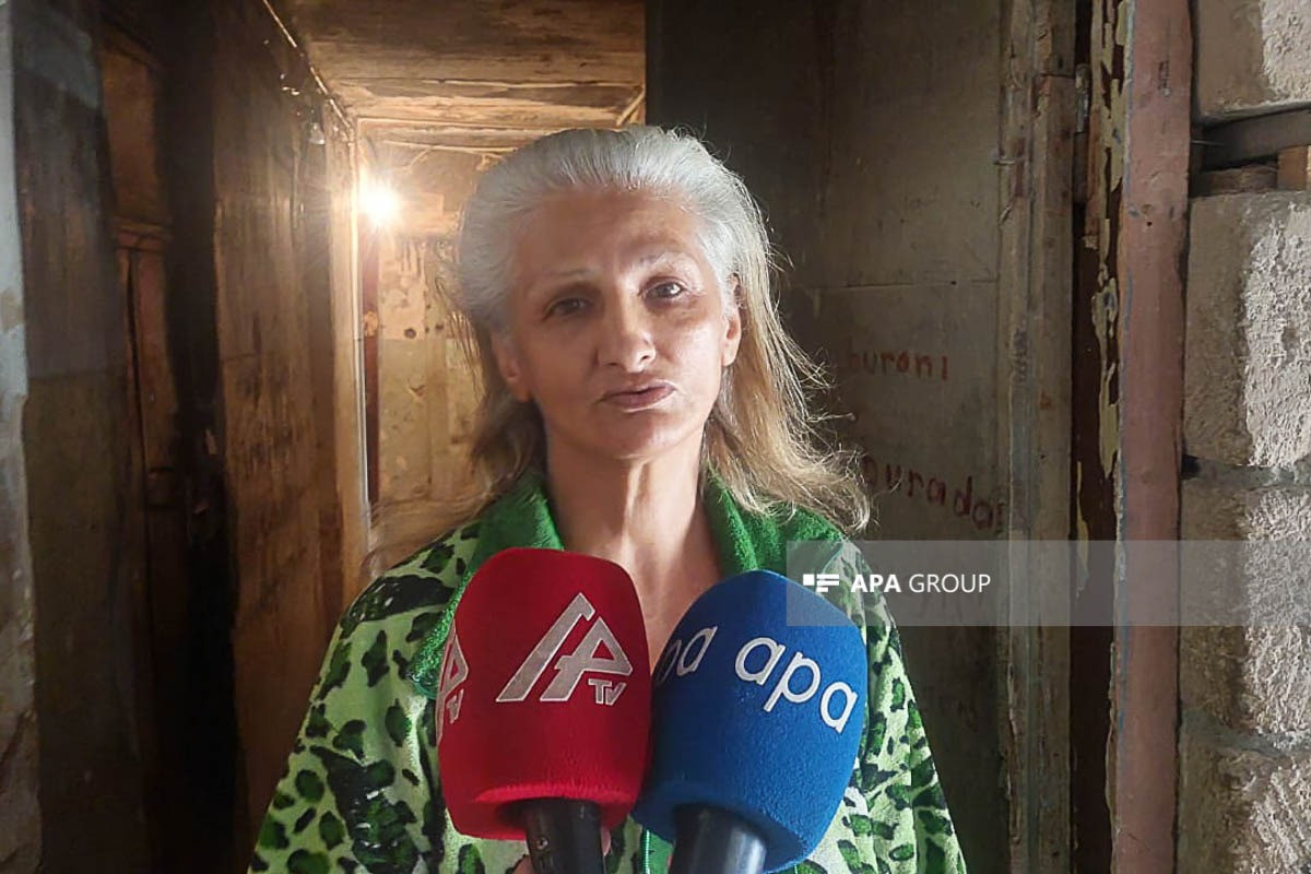 Женщина, бросившая на улицу двух своих малолетних внуков в Гяндже, рассказала о причинах такого поступка