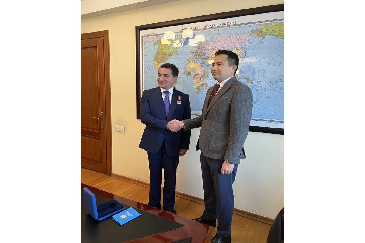 Помощник Президента Азербайджана награжден орденом Казахстана «Достык»