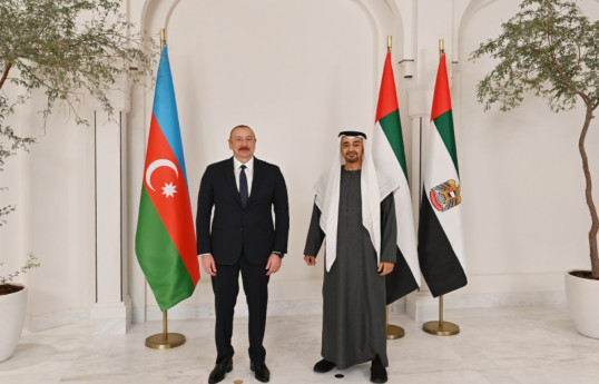 Президент Азербайджанской Республики позвонил президенту ОАЭ
