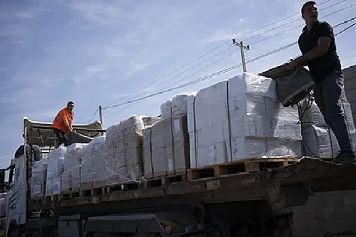 Израиль заблокирует поставки помощи в Газу, если она попадет к ХАМАС