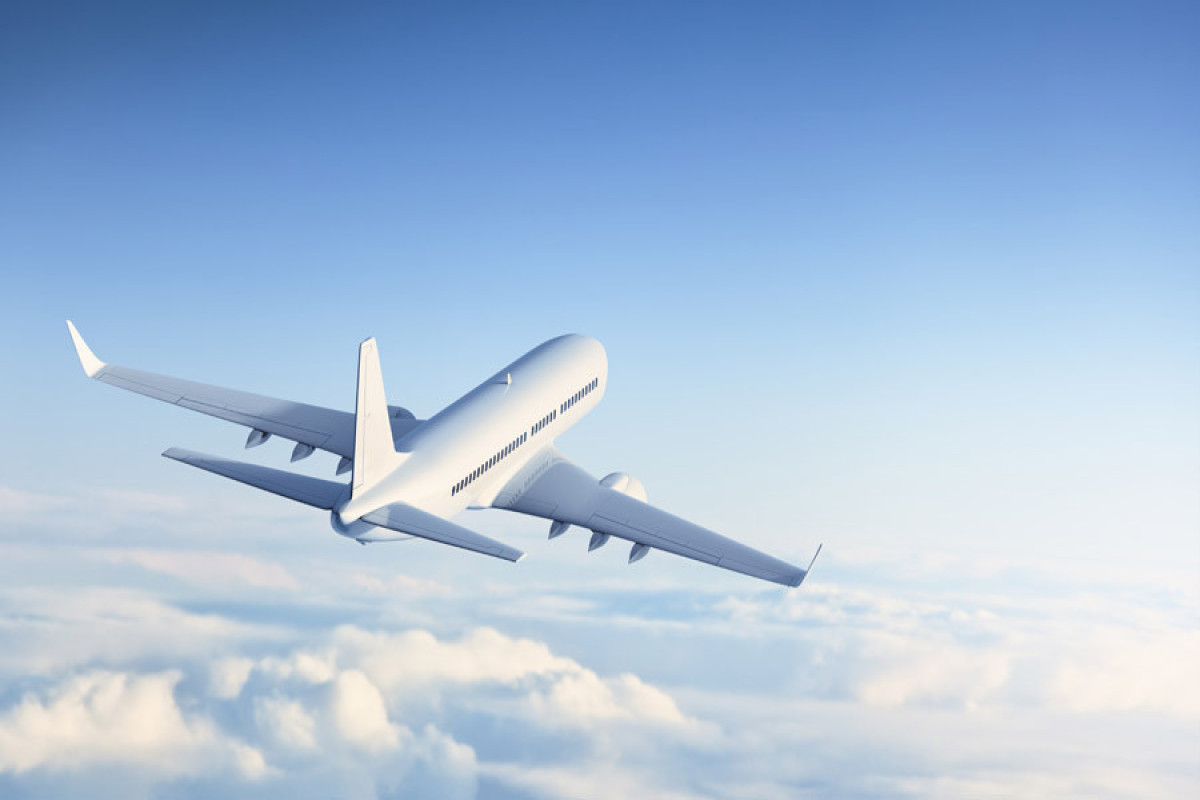 Самолет тайваньской авиакомпании «EVA Air» совершил вынужденную посадку в Баку