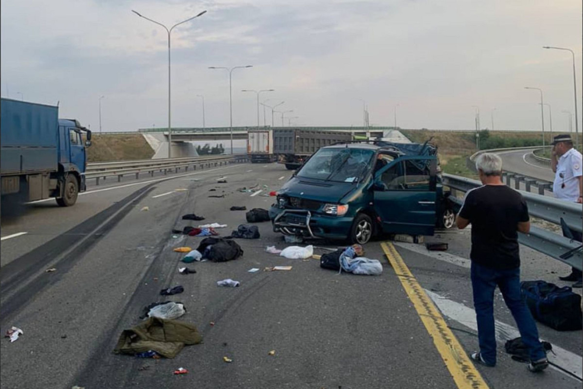 В России произошла автомобильная авария, погибли 4 человека