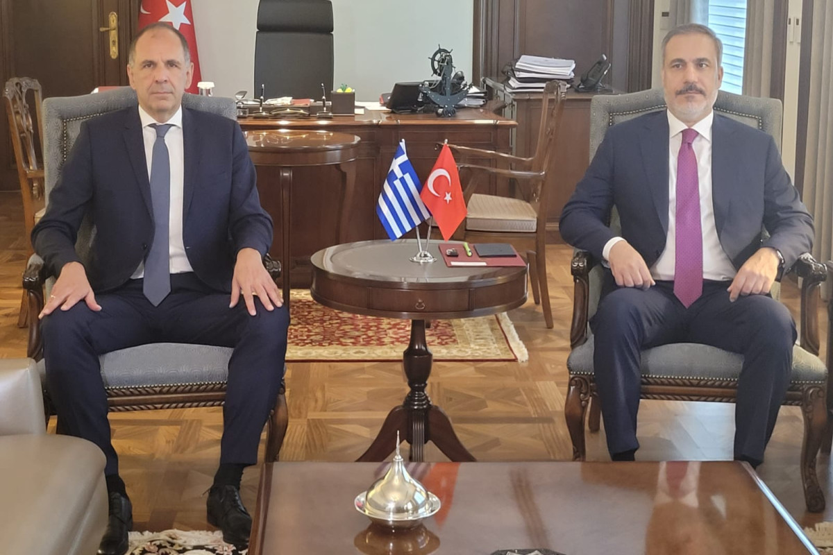 Главы МИД Греции и Турции провели встречу-ФОТО 
