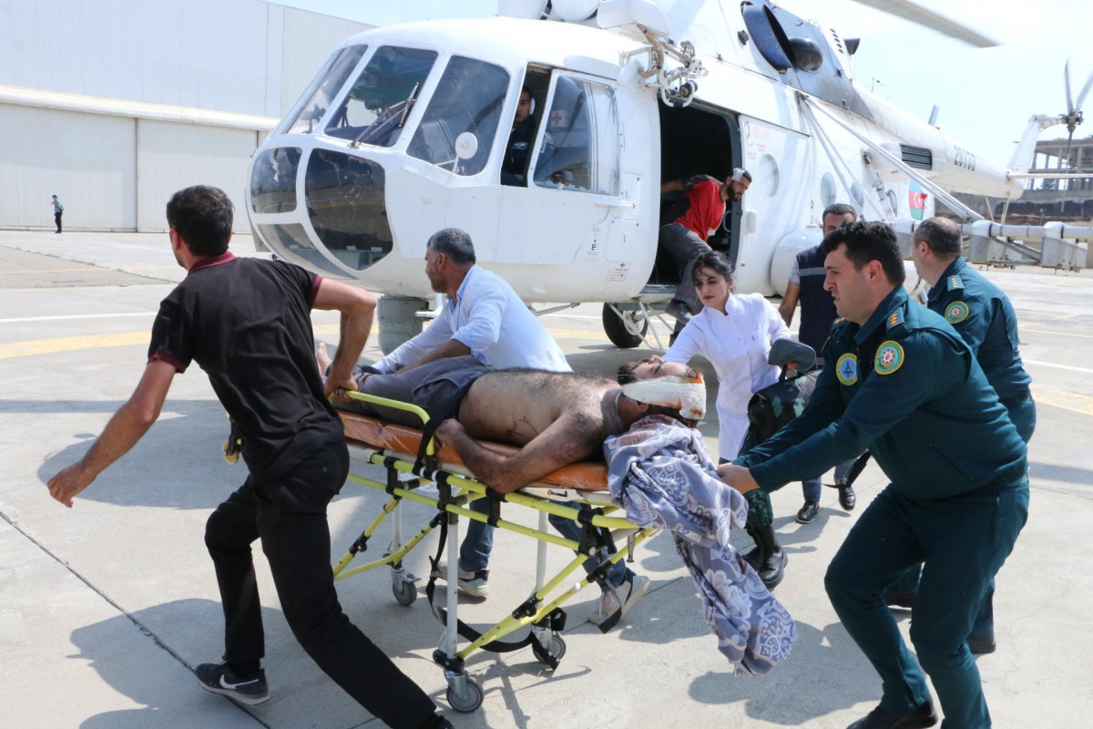 В Лачине произошло ДТП, пострадавших на вертолете доставили в Баку-ФОТО -ВИДЕО 