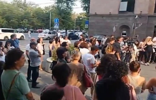 В Ереване проходит акция с требованием отставки Пашиняна